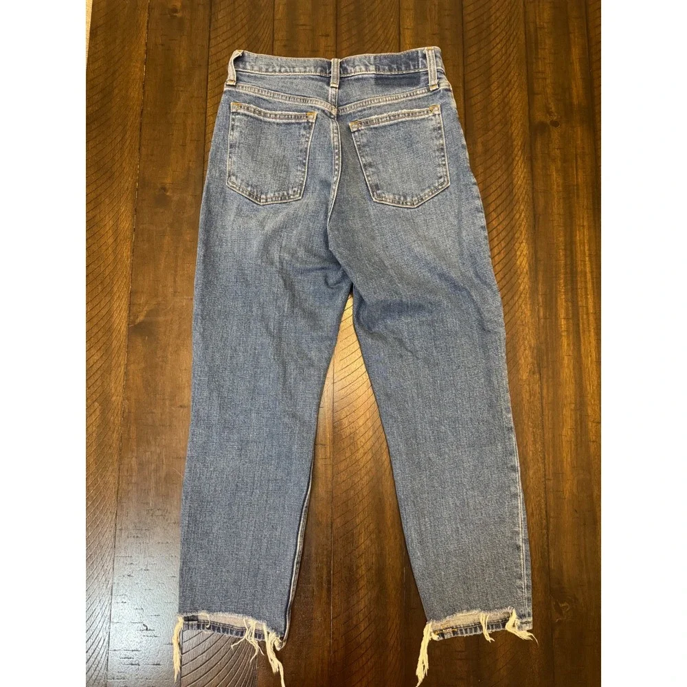 Abercrombie & Fitch‎ The Mom High Rise Distressed Medium Wash Jeans Size 25 0s